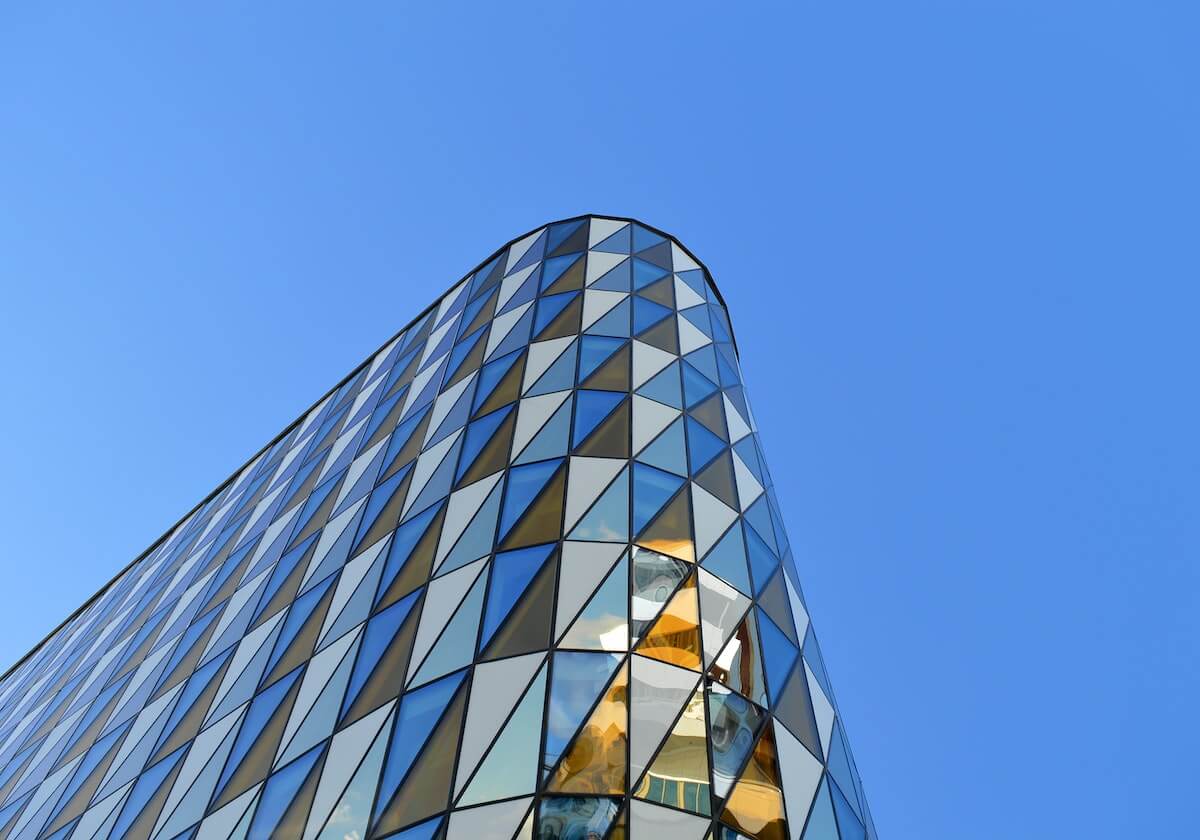 1亿镑豪赌！曼城疯抢顶级边锋，王朝重建能否逆天改命？